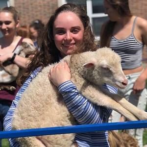 Meet your Posher, Isabel